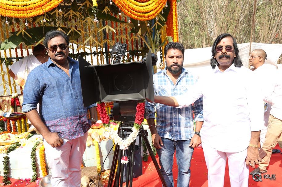 Touch-Chesi-Chudu-Movie-Opening
